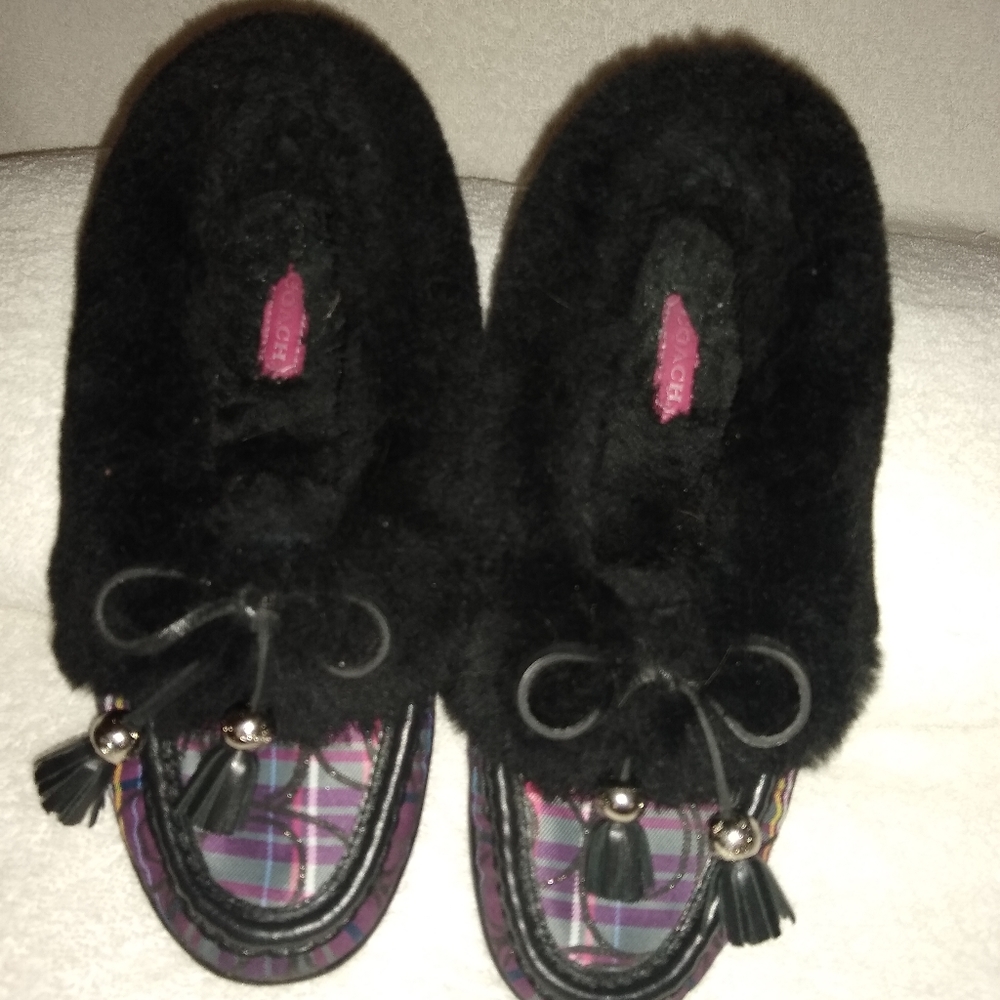 Coach shearling Fiona moccasin tassel slippers. 7b